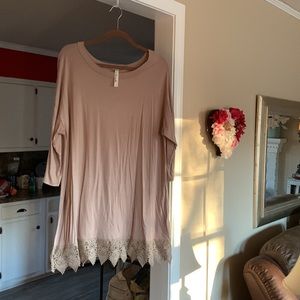 Taupe color knit top 2X.